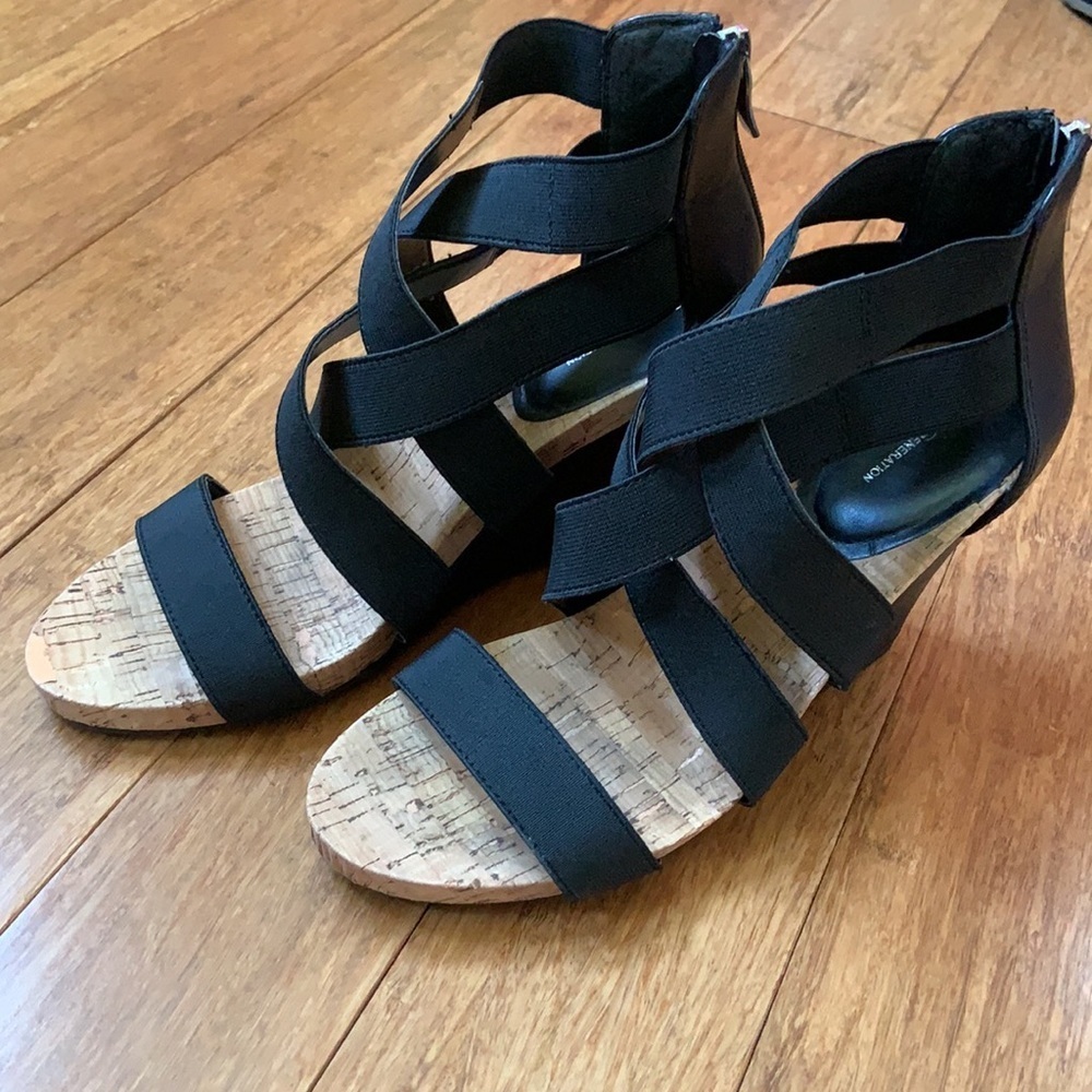 BCBGeneration Wedge Strappy Sandals Black 9 1/2 - Picture 3 of 6